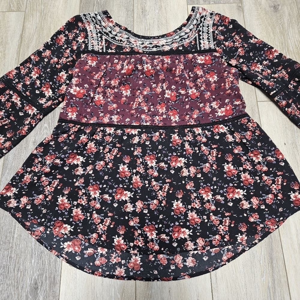 Knox Rose Floral Embroidered Tiered Relaxed Fit Peasant Top Blouse Womens Small - Picture 9 of 12